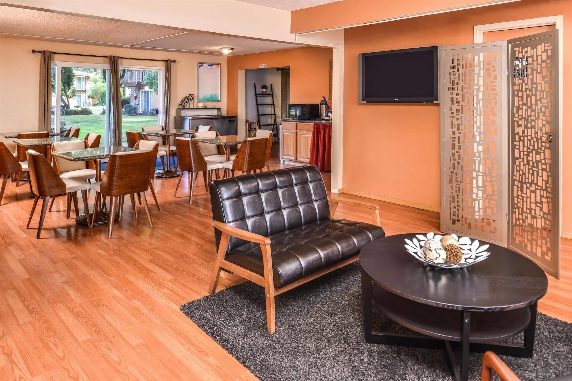 Sunrise Garden Suites 塔奇拉 外观 照片