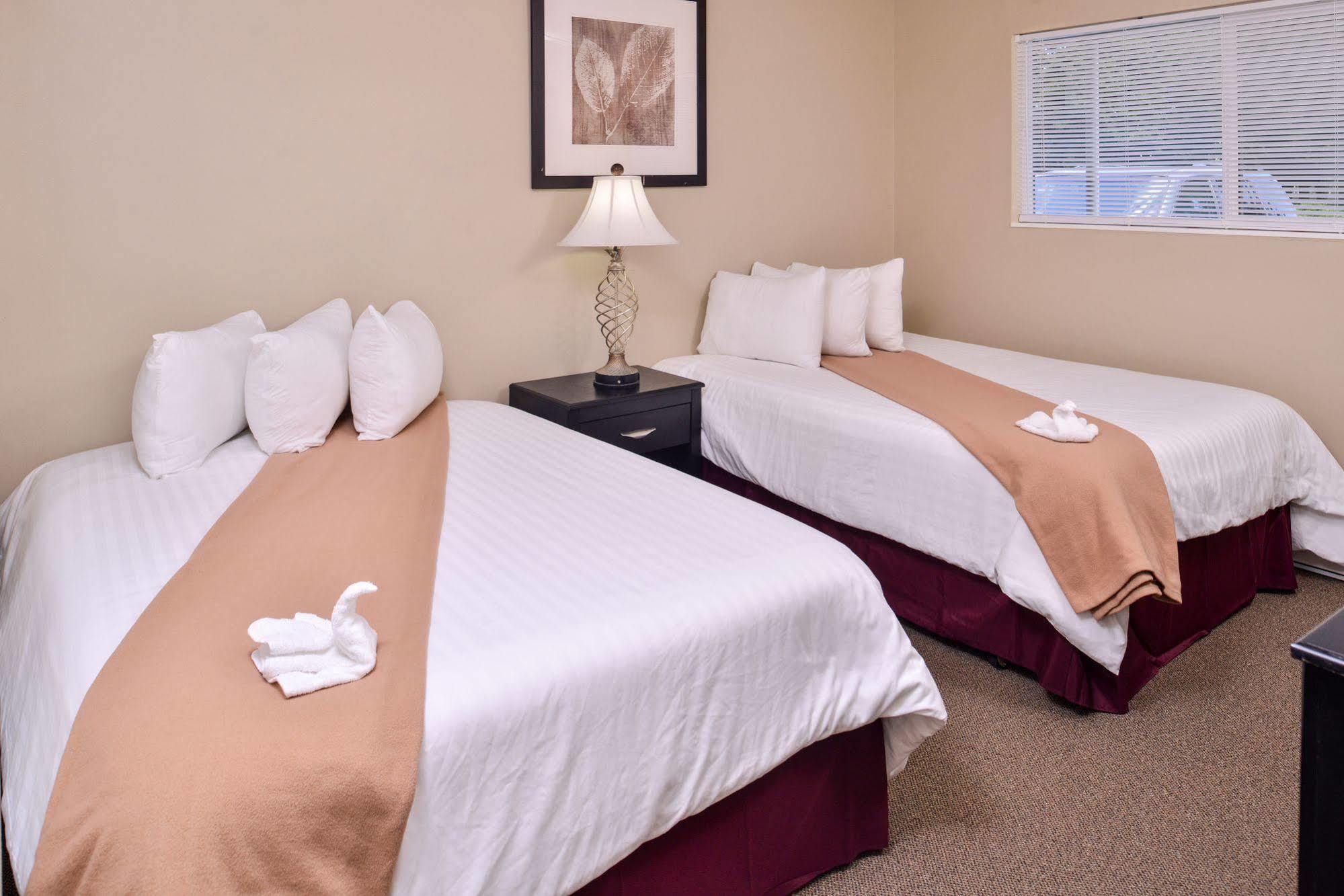 Sunrise Garden Suites 塔奇拉 外观 照片