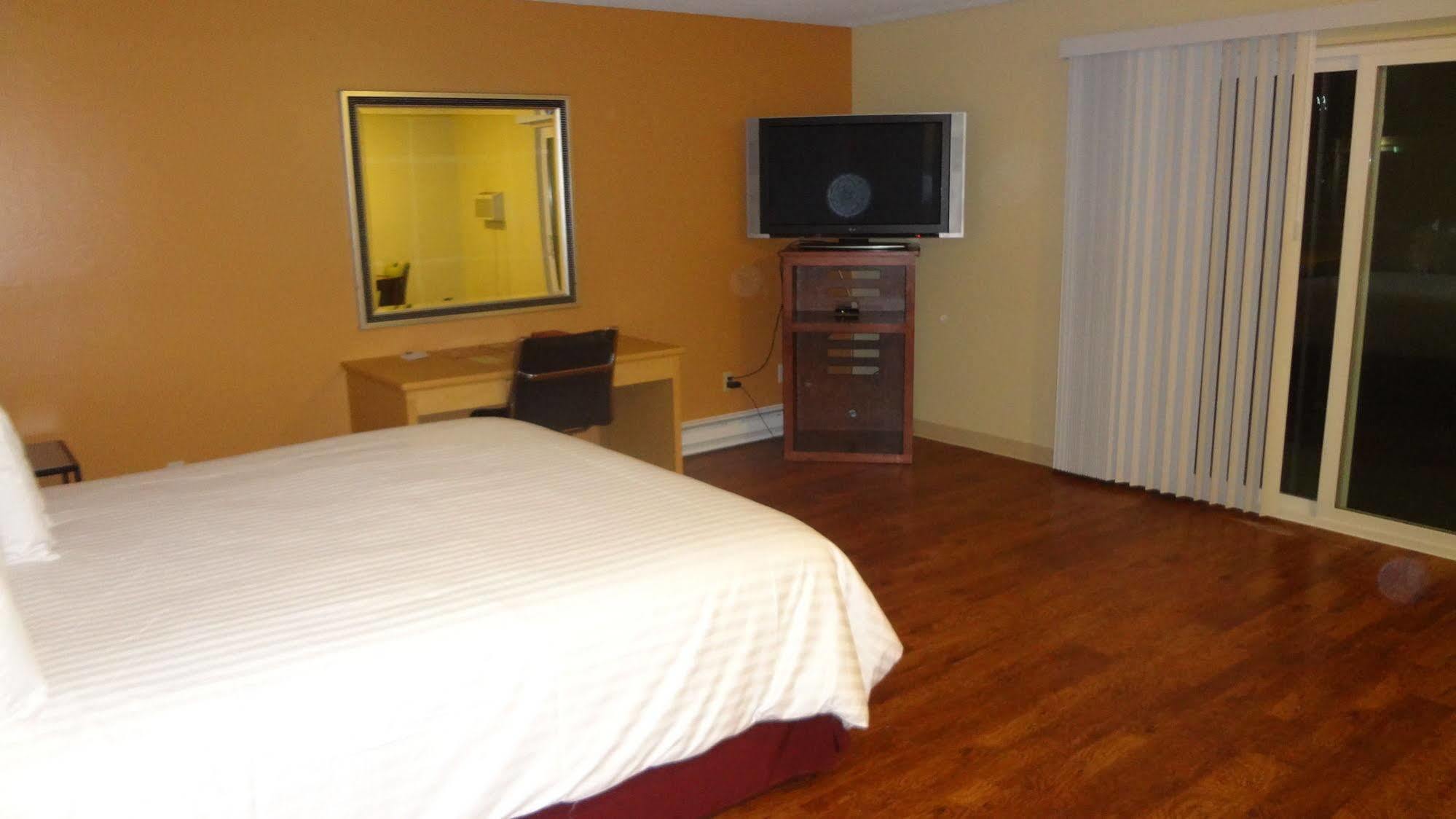 Sunrise Garden Suites 塔奇拉 外观 照片